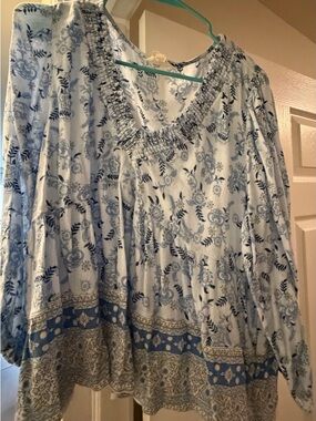 Lucky Brand Blue and Cream Floral Peasant Tunic. New w/o tags.